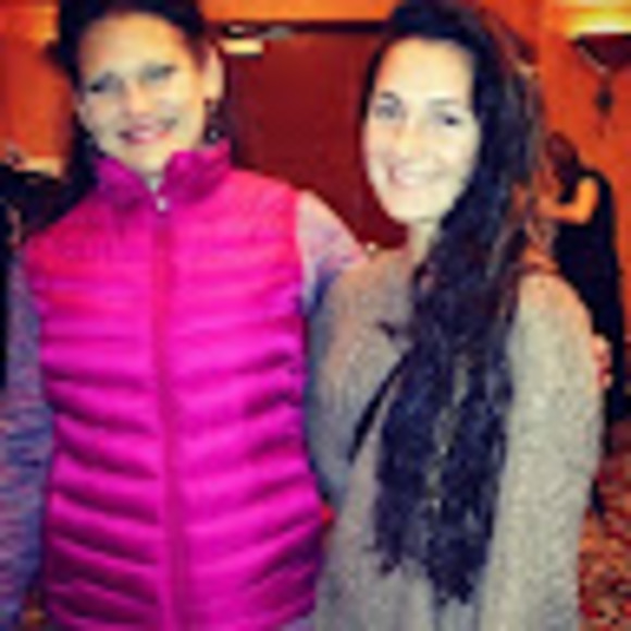 Meet your Posher, Lauren - Picture 1 of 1